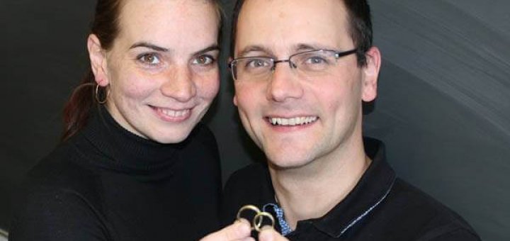 Tanja F. & Carsten N. aus Marl schmieden Ihre Trauringe selber